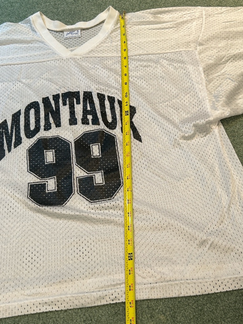 Vintage ‘Montauk’ White Mesh Sports Jersey Top with '99' Graphic - Picture 6 of 8
